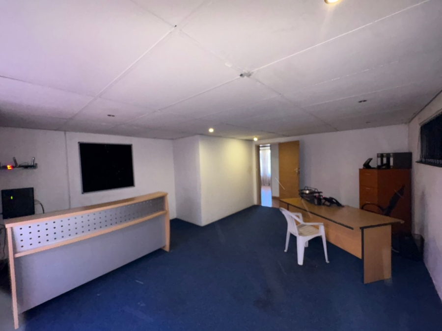 6 Bedroom Property for Sale in Bodorp North West